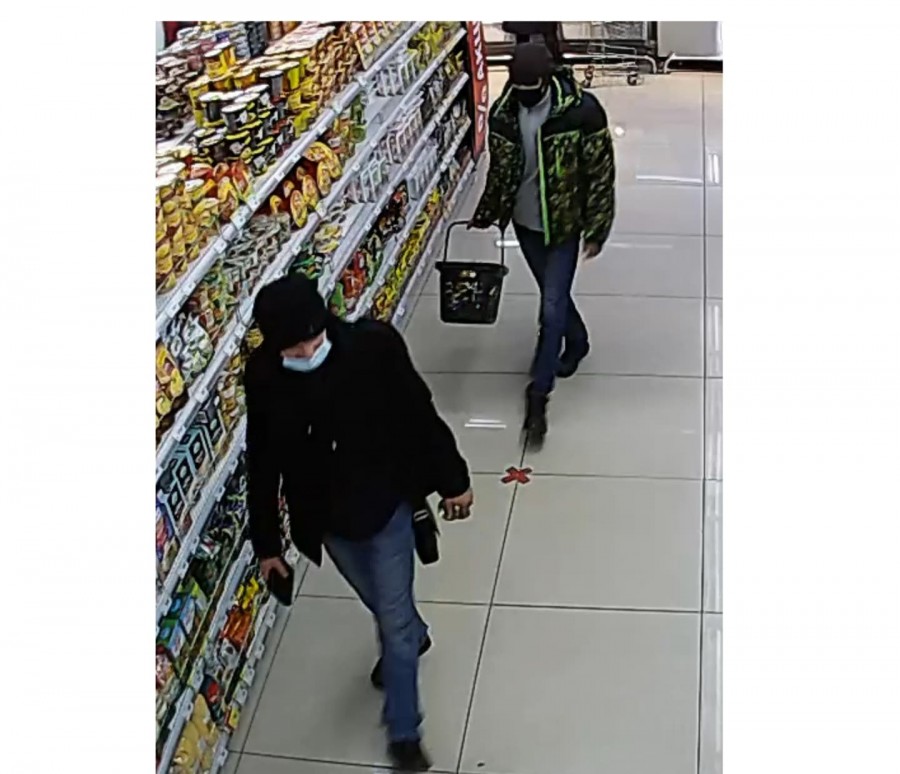 Жители Новгородской области предстанут перед судом за кражу продуктов из магазина «Магнит».